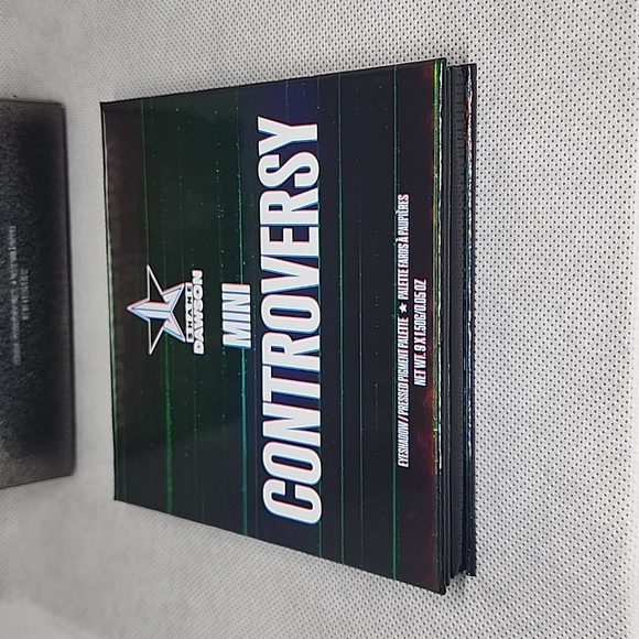 JEFFREESTAR Controversy Eye Palette 0.05 oz. 9 Beautiful Shades. - Picture 4 of 5